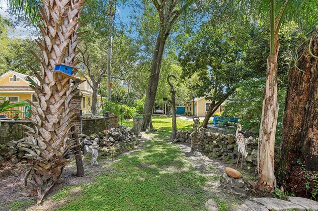 204 W THOMAS STREET, Tampa, FL 33604