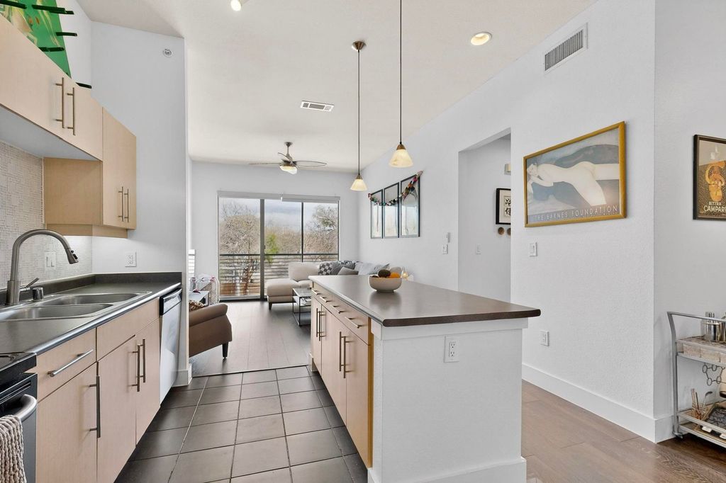 4414 Cedar Springs Road 318, Dallas, TX 75219