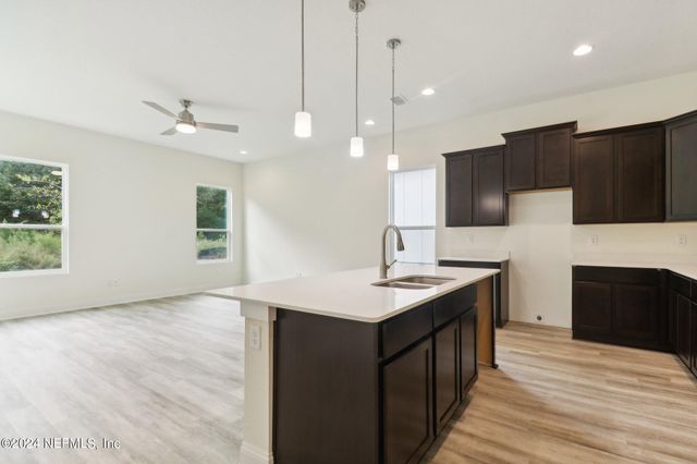 7864 DRIGGERS Street, Jacksonville, FL 32220