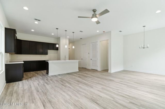7864 DRIGGERS Street, Jacksonville, FL 32220