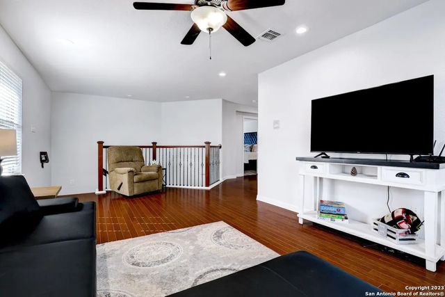 2911 Zurich, San Antonio, TX 78230