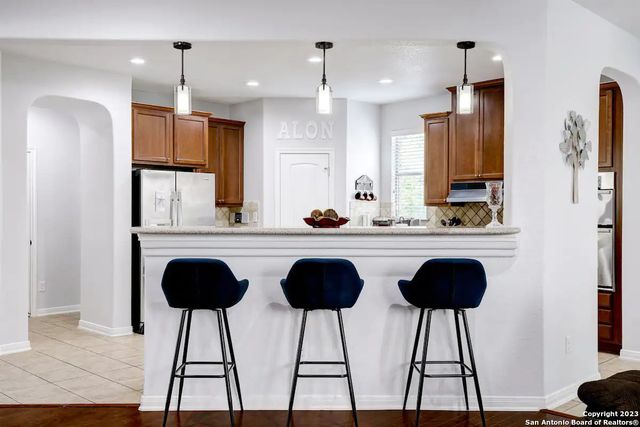 2911 Zurich, San Antonio, TX 78230