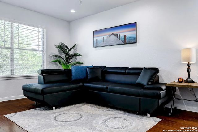 2911 Zurich, San Antonio, TX 78230