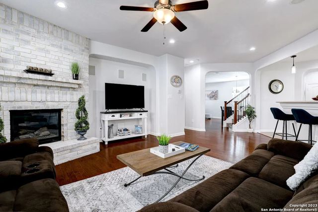 2911 Zurich, San Antonio, TX 78230