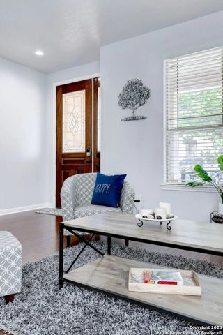 2911 Zurich, San Antonio, TX 78230