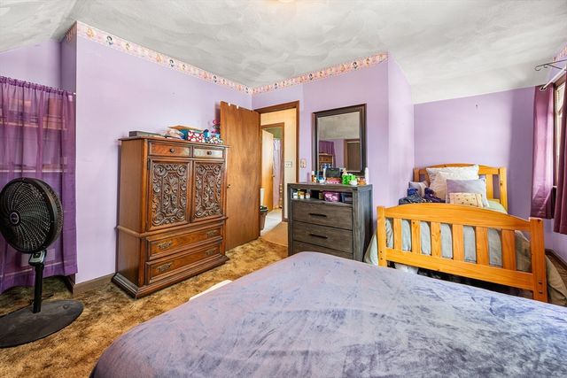 8 Myrtle St, Lynn, MA 01905