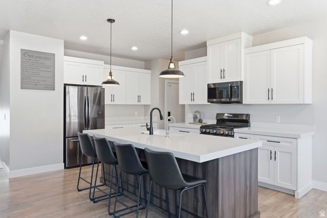 2313 E PATRIOT DR, Eagle Mountain, UT 84005