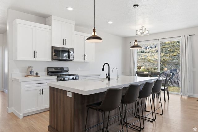 2313 E PATRIOT DR, Eagle Mountain, UT 84005