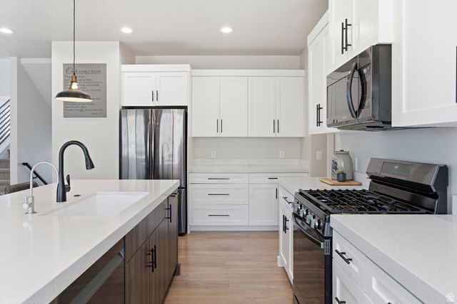 2313 E PATRIOT DR, Eagle Mountain, UT 84005