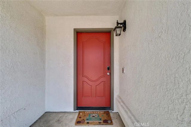 501 Roosevelt, Corona, CA 92879