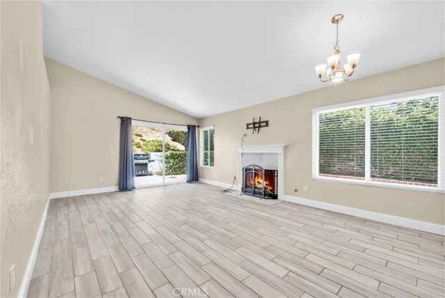 501 Roosevelt, Corona, CA 92879