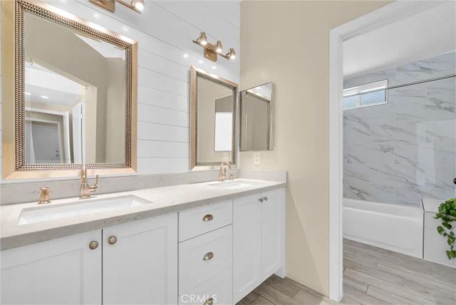 501 Roosevelt, Corona, CA 92879