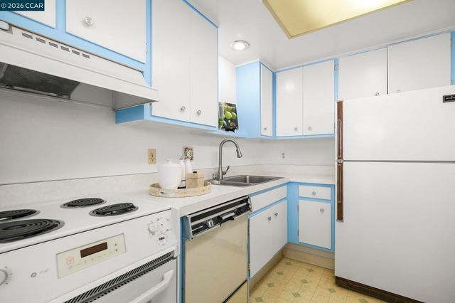 1201 Skycrest Dr 2, Walnut Creek, CA 94595