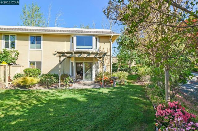 1201 Skycrest Dr 2, Walnut Creek, CA 94595