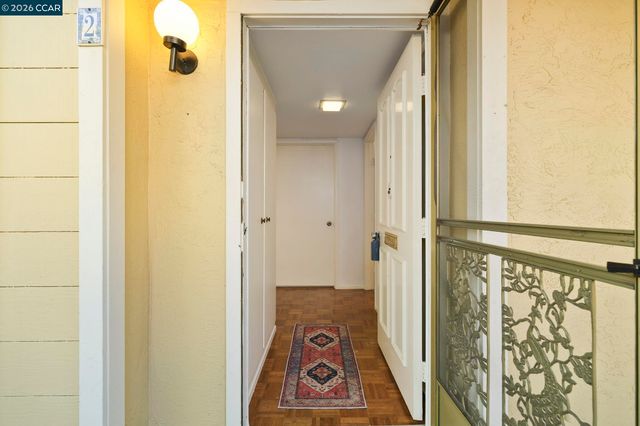 1201 Skycrest Dr 2, Walnut Creek, CA 94595