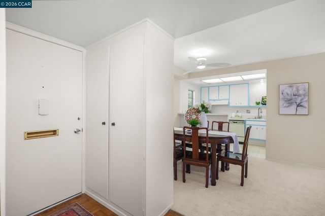 1201 Skycrest Dr 2, Walnut Creek, CA 94595