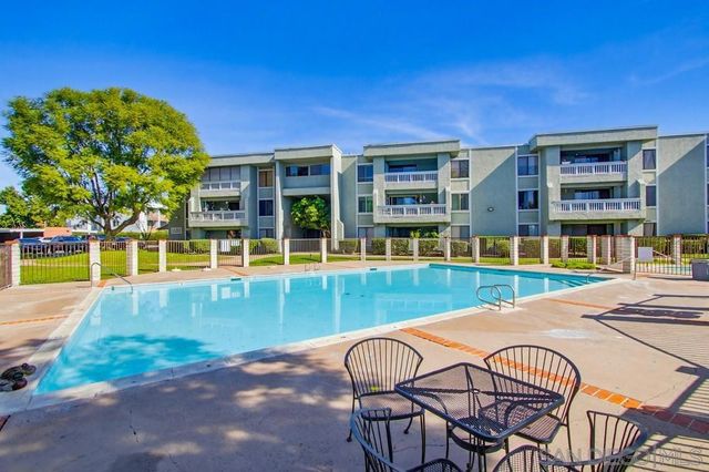 1020 E Washington Ave 107, Escondido, CA 92025
