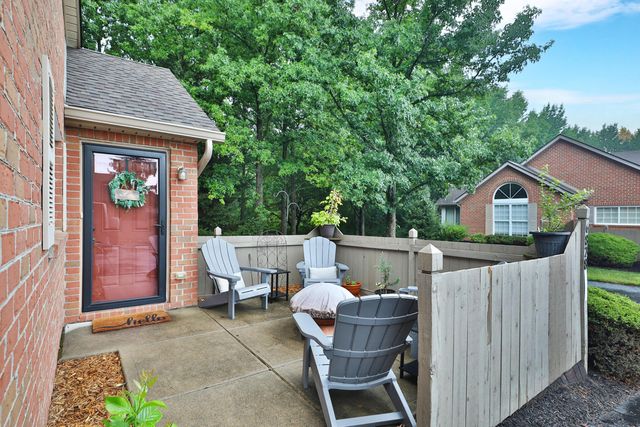 6828 Silverrock Drive, New Albany, OH 43054