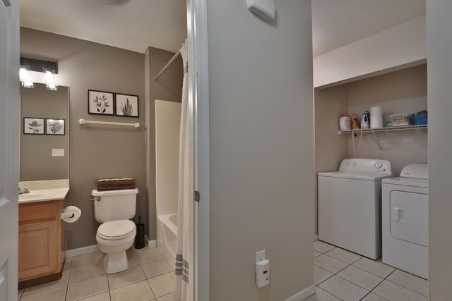 6828 Silverrock Drive, New Albany, OH 43054