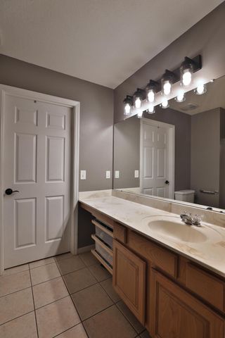 6828 Silverrock Drive, New Albany, OH 43054