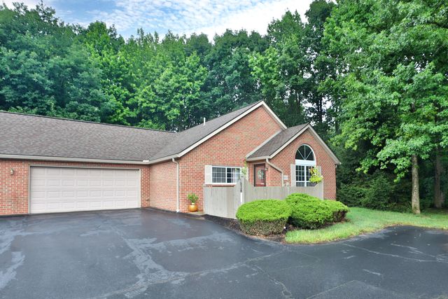 6828 Silverrock Drive, New Albany, OH 43054