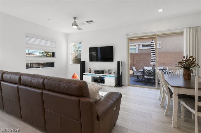 912 Allister Fields Lane, Las Vegas, NV 89138