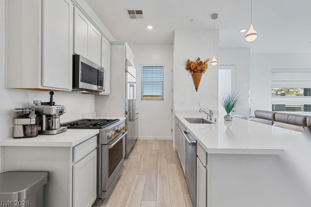 912 Allister Fields Lane, Las Vegas, NV 89138