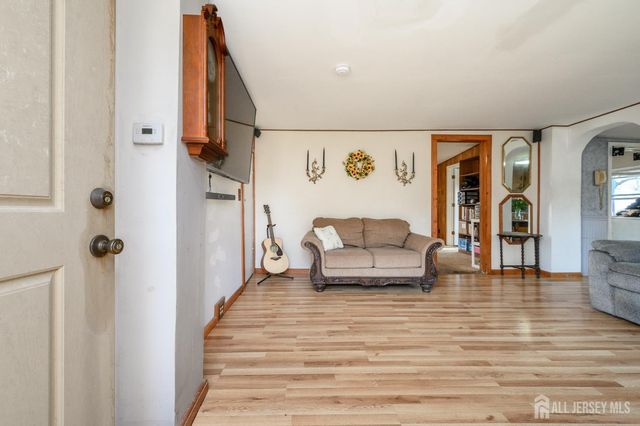 35 Potts Road, Robbinsville, NJ 08691