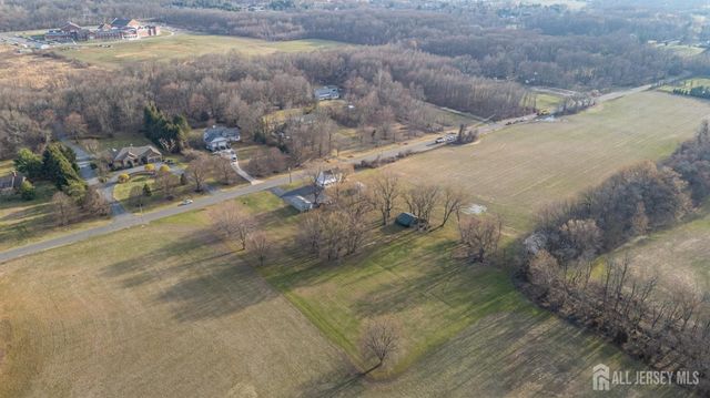 35 Potts Road, Robbinsville, NJ 08691