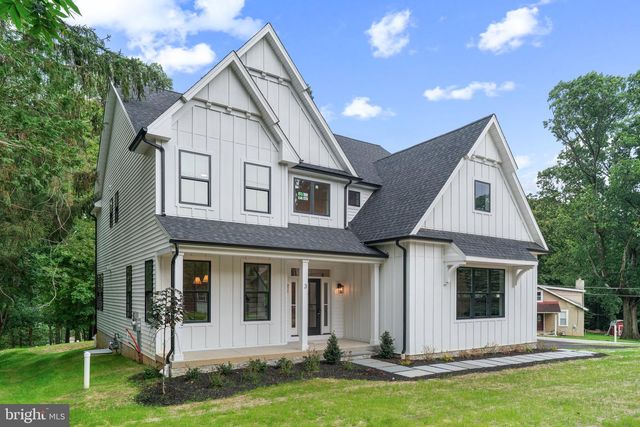 3 WHITWORTH AVE, Paoli, PA 19301