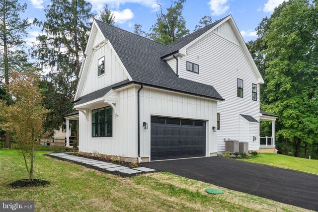 3 WHITWORTH AVE, Paoli, PA 19301