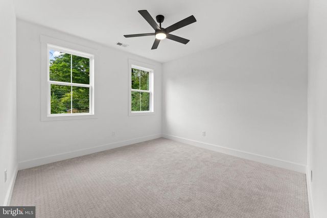 3 WHITWORTH AVE, Paoli, PA 19301