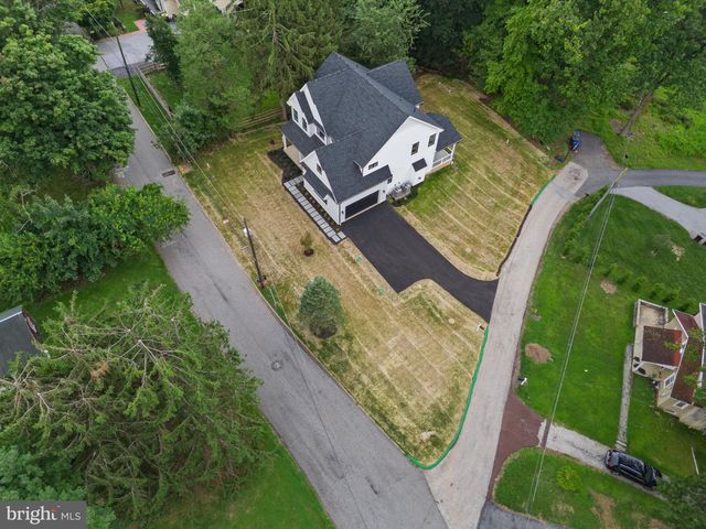 3 WHITWORTH AVE, Paoli, PA 19301