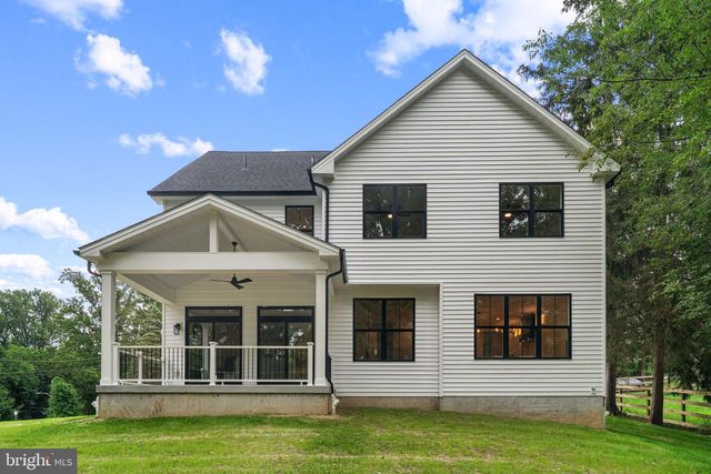 3 WHITWORTH AVE, Paoli, PA 19301