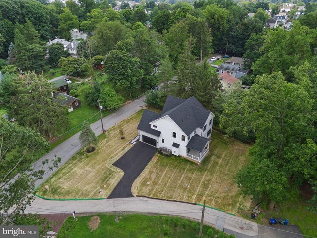 3 WHITWORTH AVE, Paoli, PA 19301
