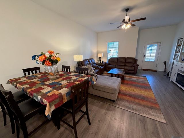 40087 Trace Ave, Prairieville, LA 70769