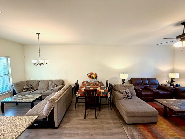 40087 Trace Ave, Prairieville, LA 70769