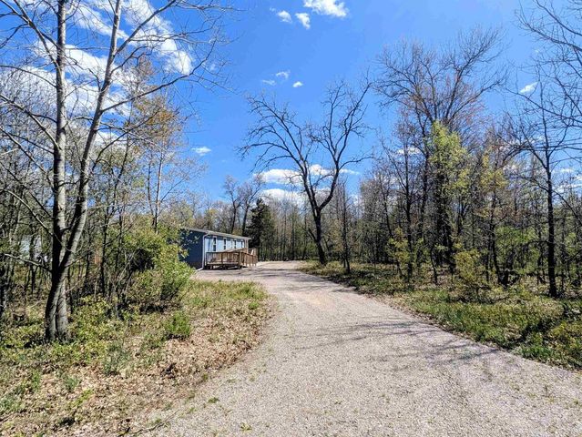 385 Ember Court, Oxford, WI 53965