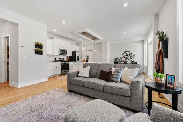 1729 Thyme Drive SW, Byron Center, MI 49315