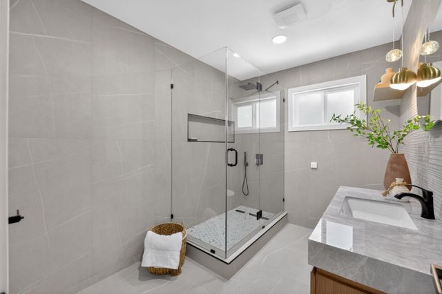 2261 Central Park Drive, Campbell, CA 95008