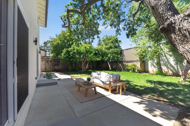 2261 Central Park Drive, Campbell, CA 95008
