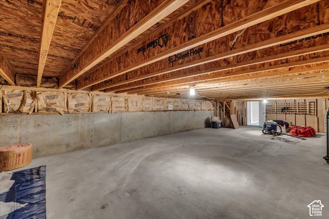 1106 W 2700 S, Syracuse, UT 84075