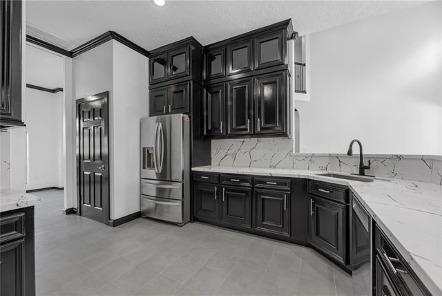 21703 Spur Circle Lane, Crosby, TX 77532