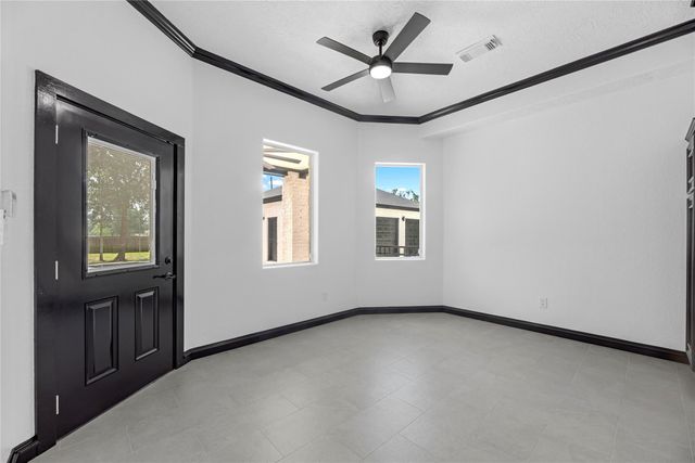 21703 Spur Circle Lane, Crosby, TX 77532
