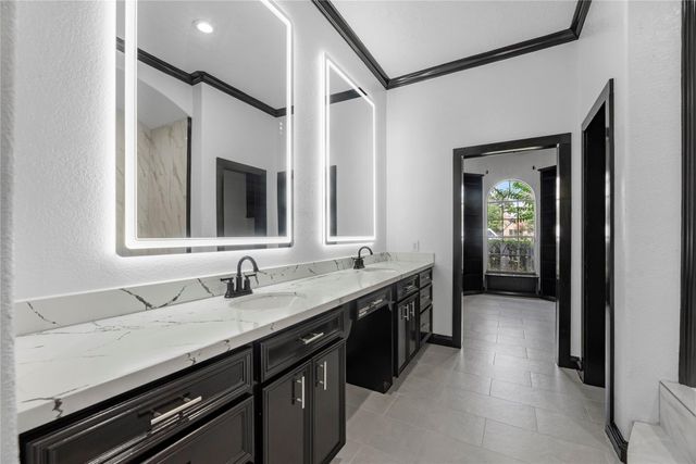 21703 Spur Circle Lane, Crosby, TX 77532
