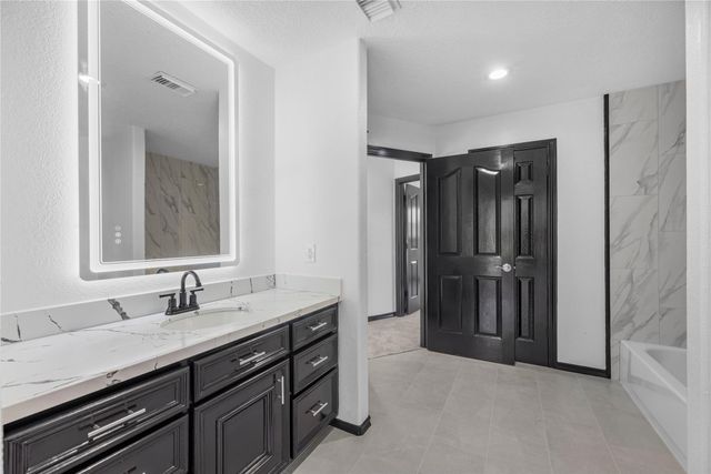 21703 Spur Circle Lane, Crosby, TX 77532