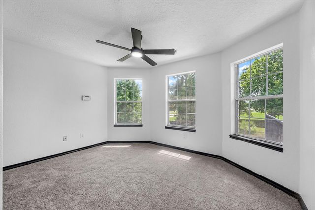 21703 Spur Circle Lane, Crosby, TX 77532