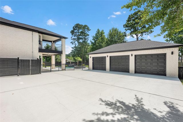 21703 Spur Circle Lane, Crosby, TX 77532