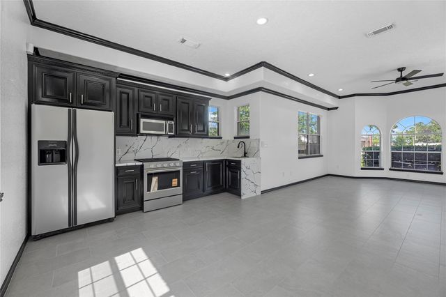 21703 Spur Circle Lane, Crosby, TX 77532
