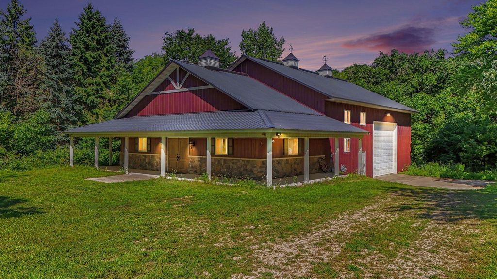 8920 E 250th Street, Elko New Market, MN 55020 — exterior